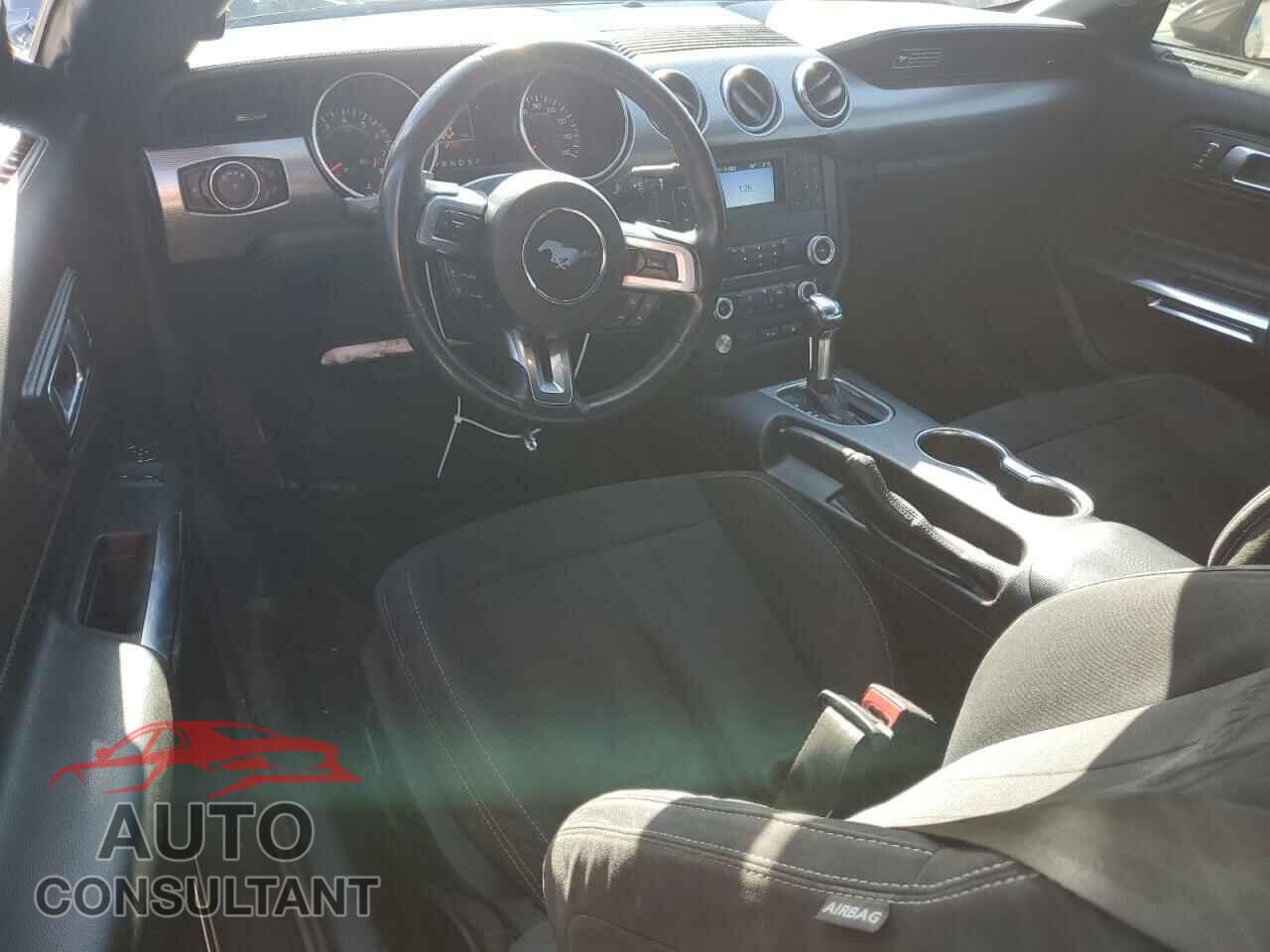 FORD MUSTANG 2020 - 1FA6P8CF9L5178930