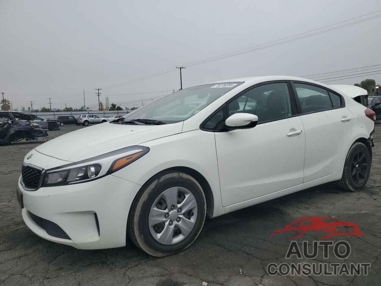 KIA FORTE 2018 - 3KPFK4A72JE256933