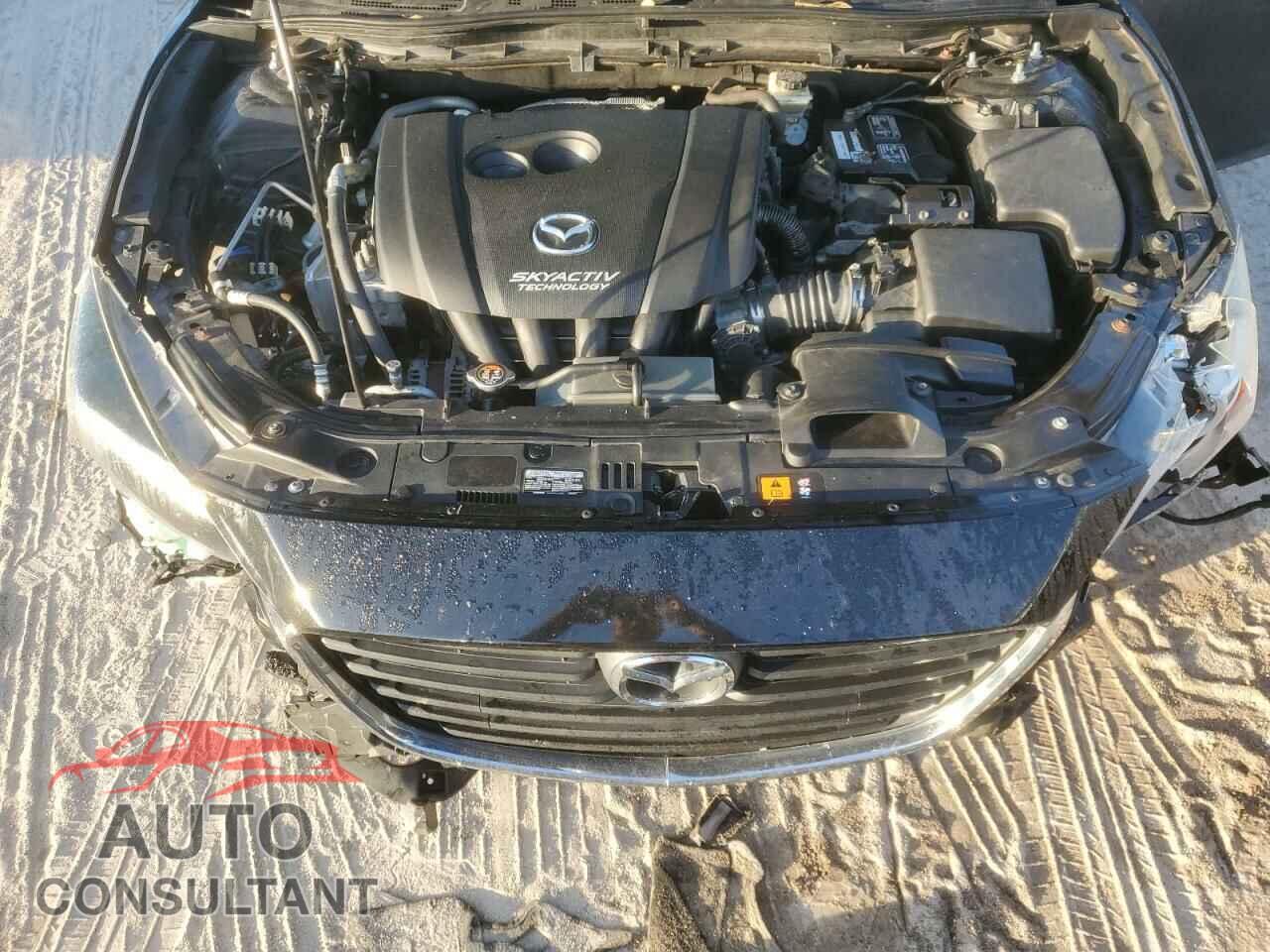 MAZDA 3 2017 - 3MZBN1U73HM149726