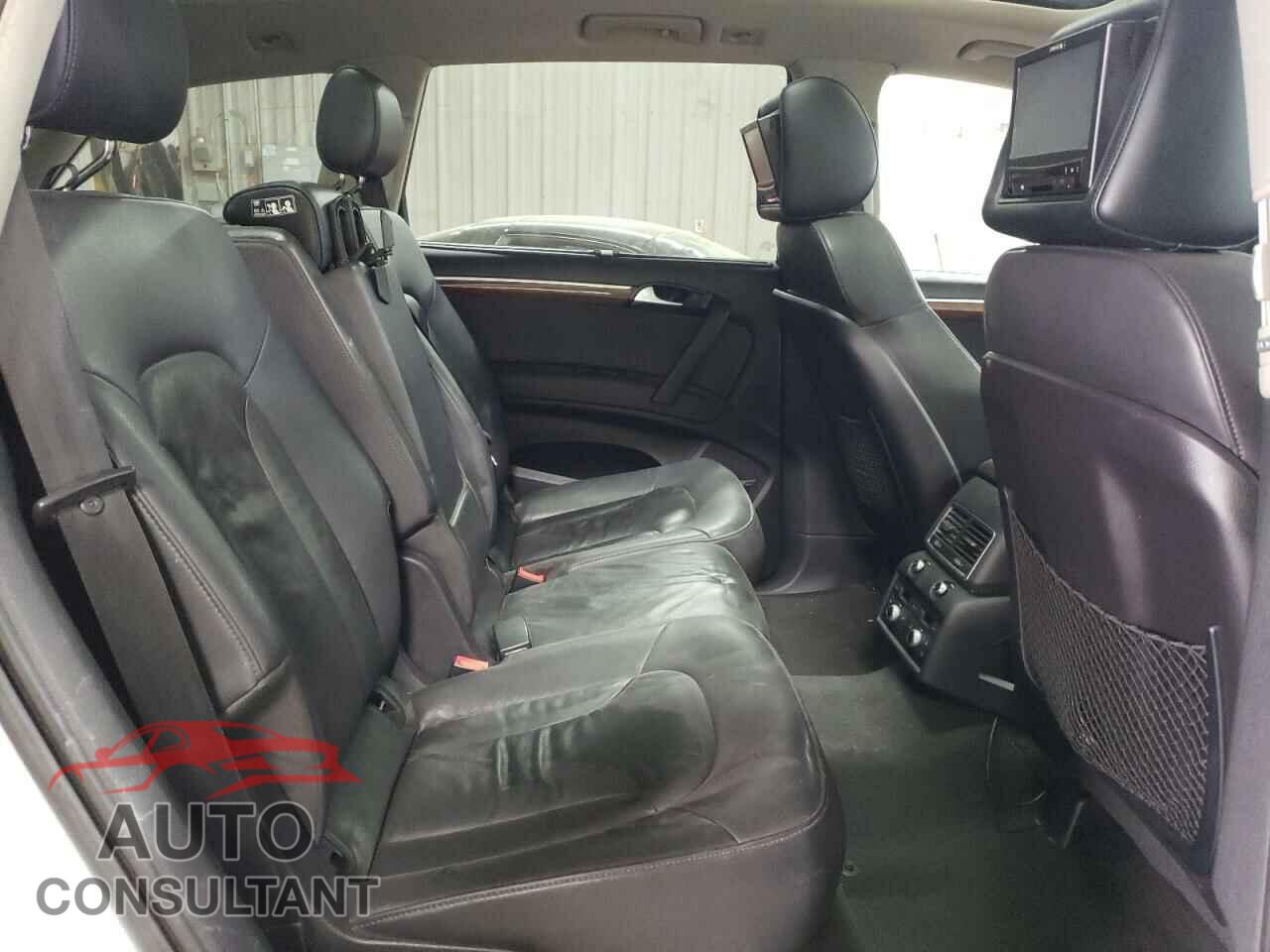 AUDI Q7 2010 - WA1DVAFE4AD003676