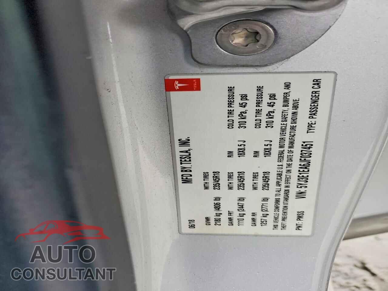 TESLA MODEL 3 2018 - 5YJ3E1EA6JF037451
