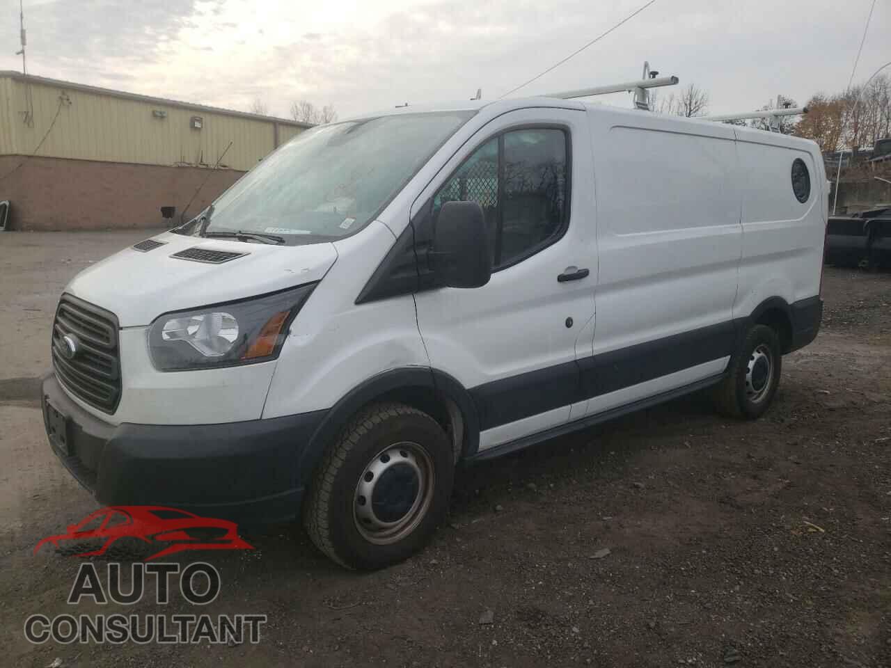 FORD TRANSIT 2019 - 1FTYR1YM5KKB14475