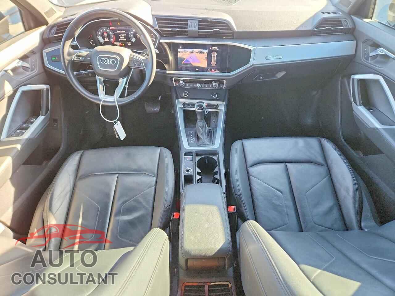AUDI Q3 2021 - WA1DECF33M1069135