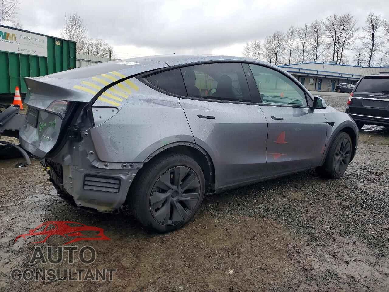 TESLA MODEL Y 2025 - 7SAYGDEE5SA355809