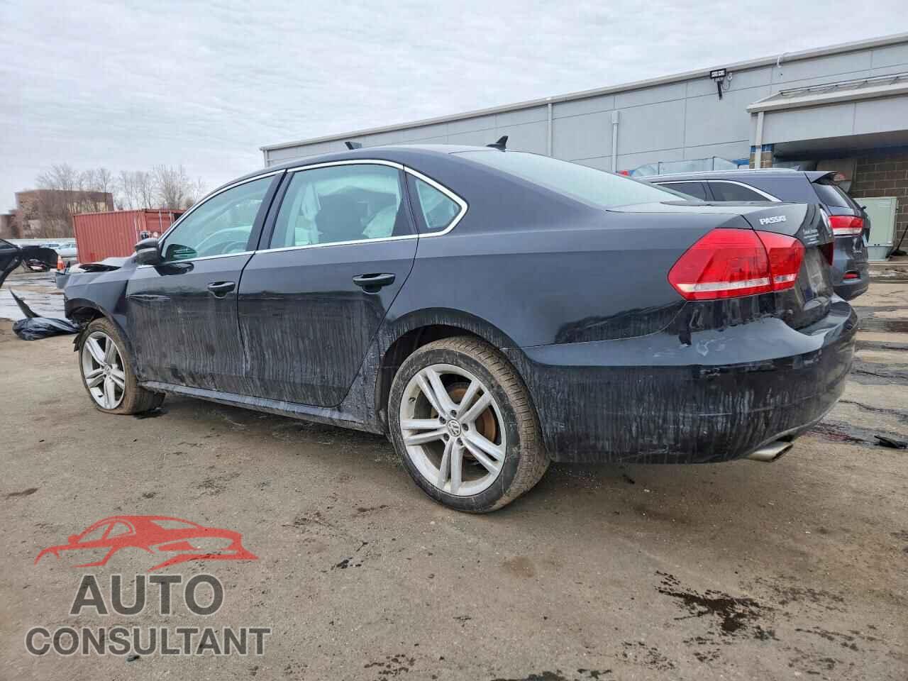 VOLKSWAGEN PASSAT 2015 - 1VWBV7A32FC020637
