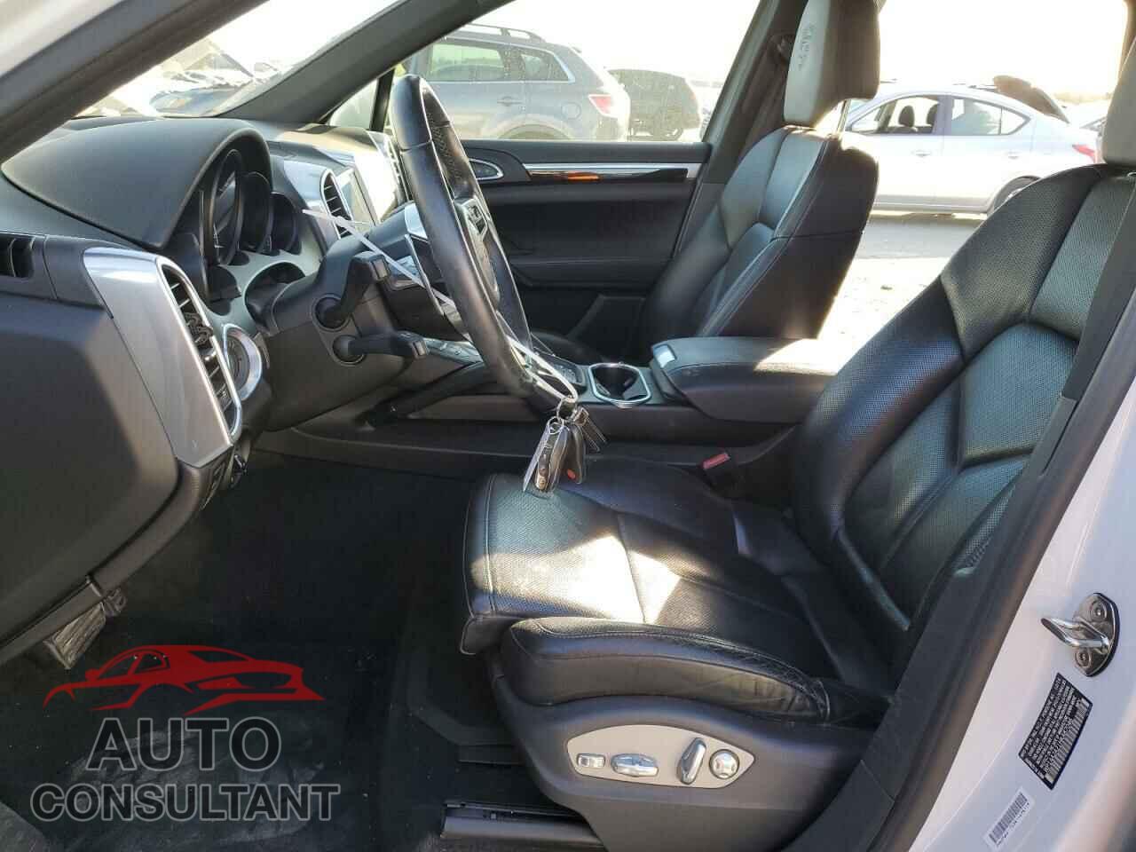 PORSCHE CAYENNE 2017 - WP1AA2A21HKA87046