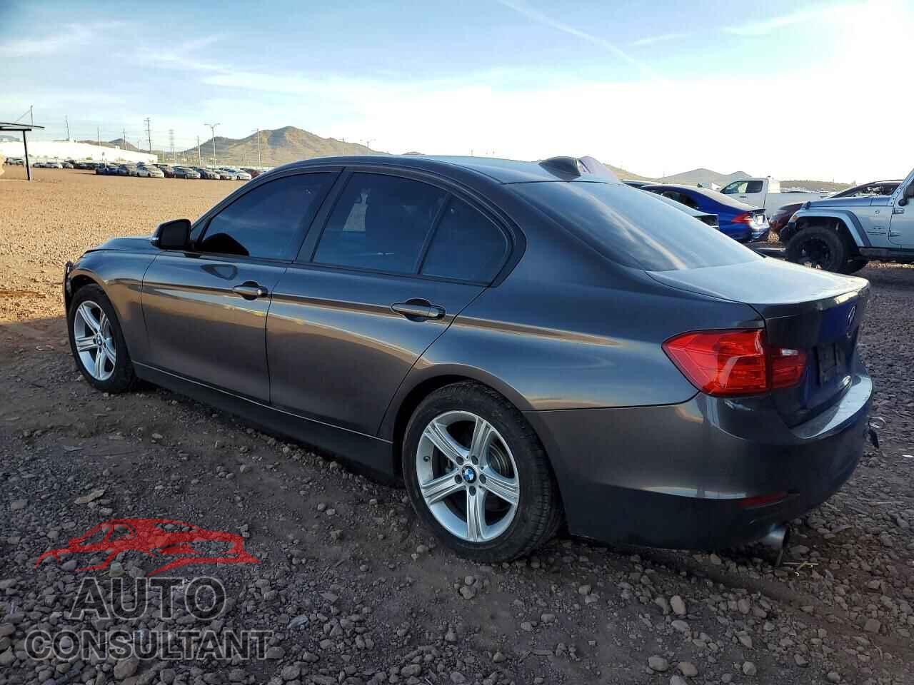 BMW 3 SERIES 2013 - WBA3B1C50DF462174