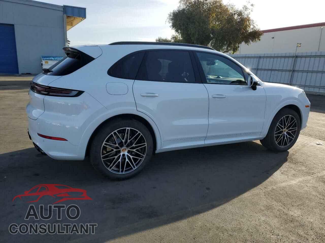 PORSCHE CAYENNE 2024 - WP1AA2AY6RDA06519