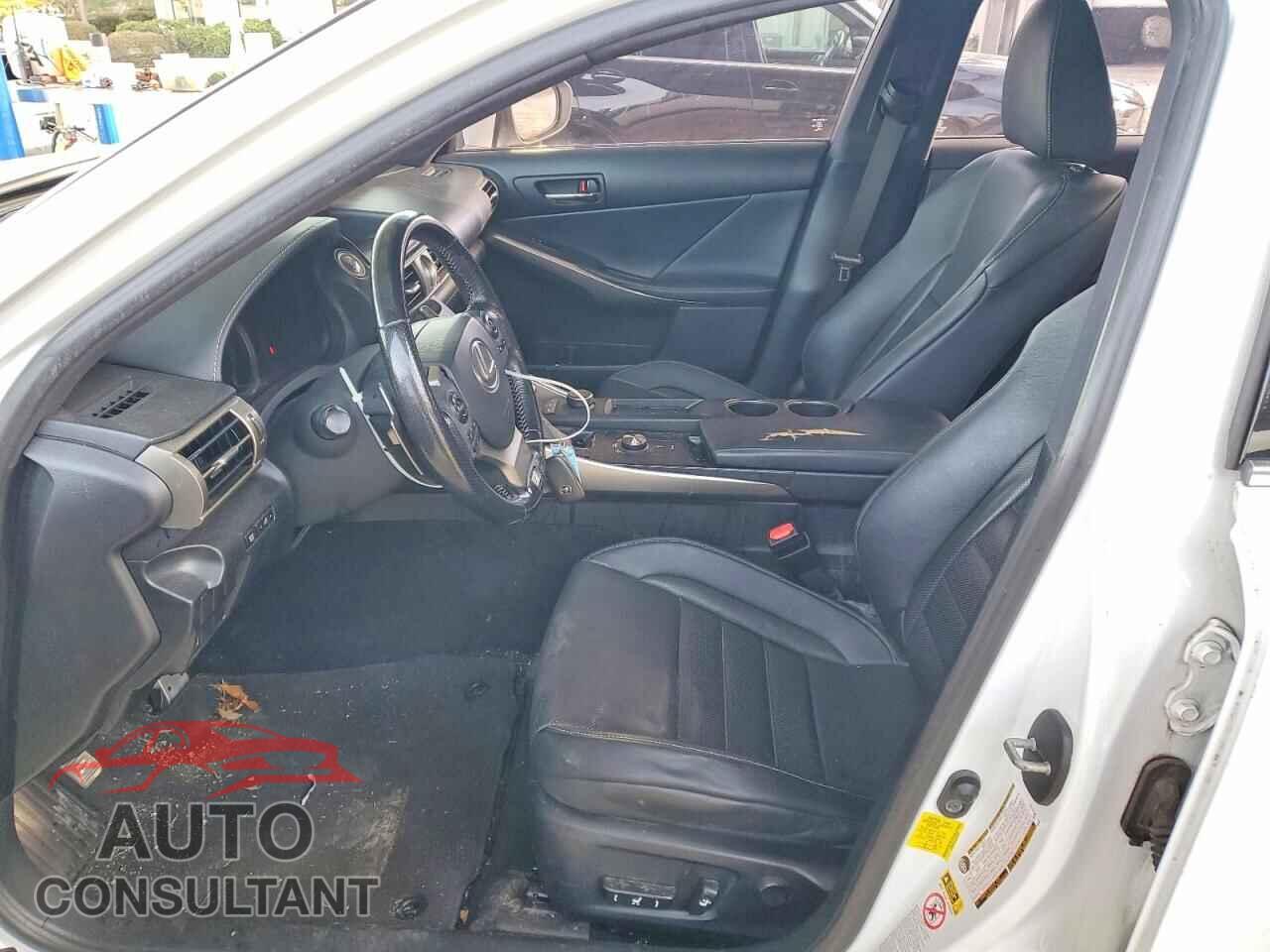 LEXUS IS 2016 - JTHBA1D23G5030709