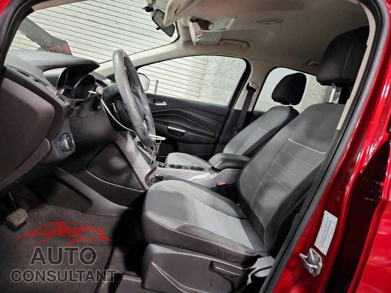 FORD ESCAPE 2013 - 1FMCU9G95DUC18357