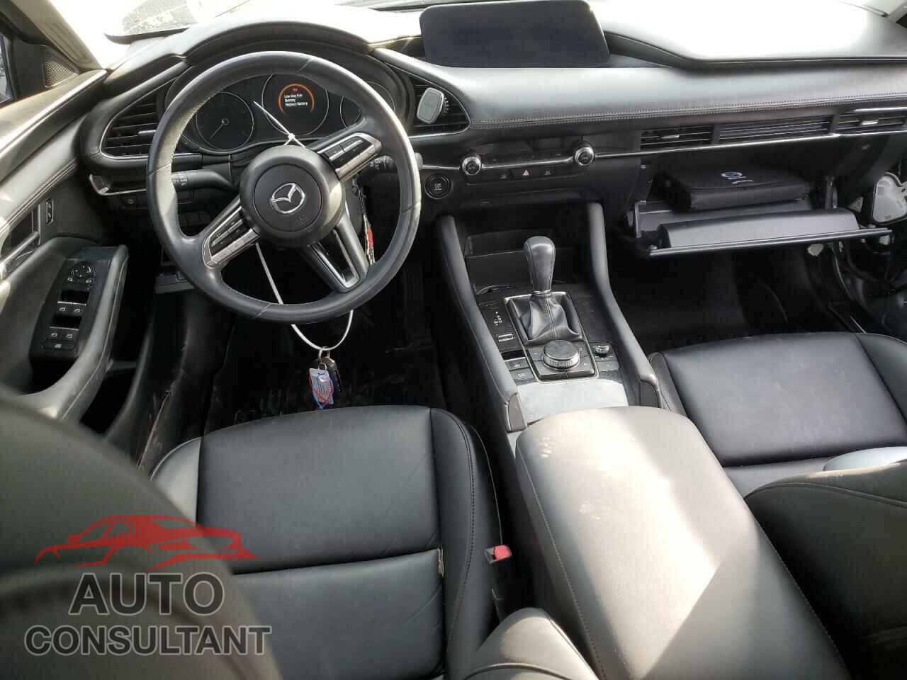 MAZDA 3 2019 - JM1BPACLXK1108686