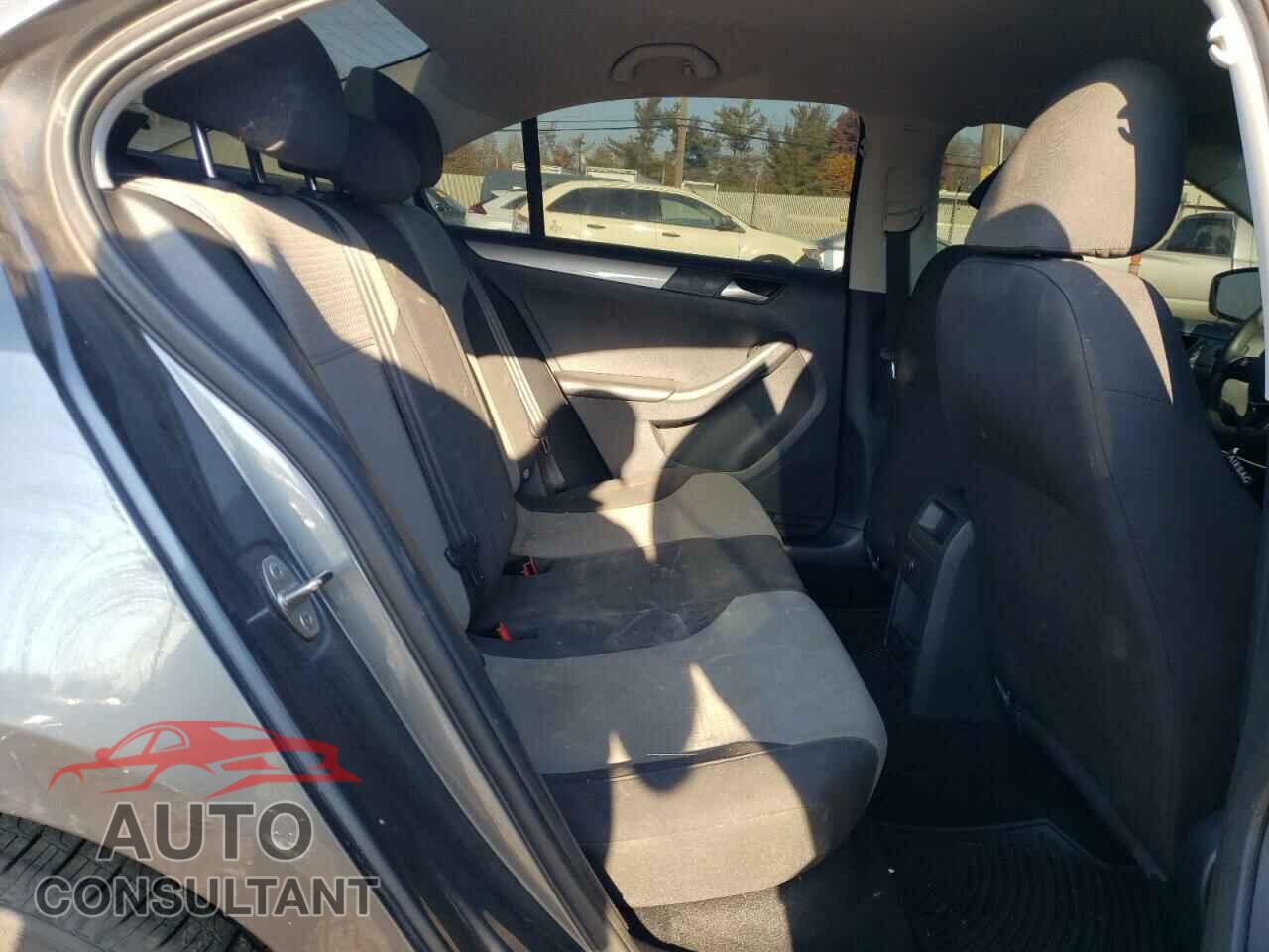 VOLKSWAGEN JETTA 2017 - 3VW2B7AJ1HM398537