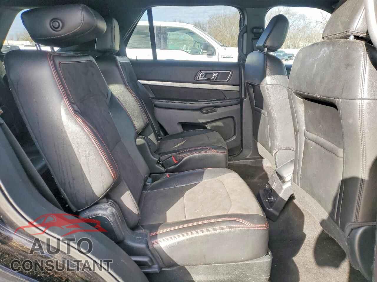 FORD EXPLORER 2018 - 1FM5K7D82JGB26048