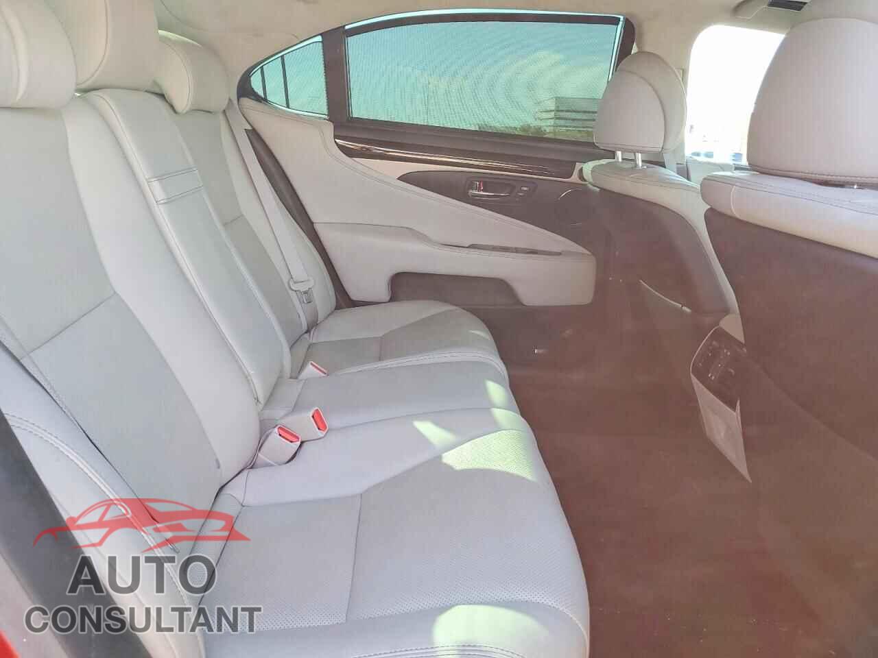 LEXUS LS600 2013 - JTHDU1EF1D5016207