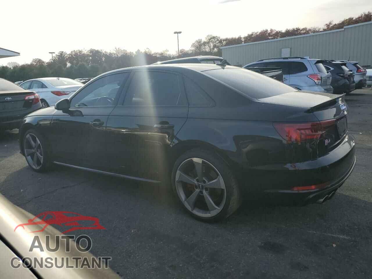 AUDI S4/RS4 2019 - WAUB4AF4XKA003043