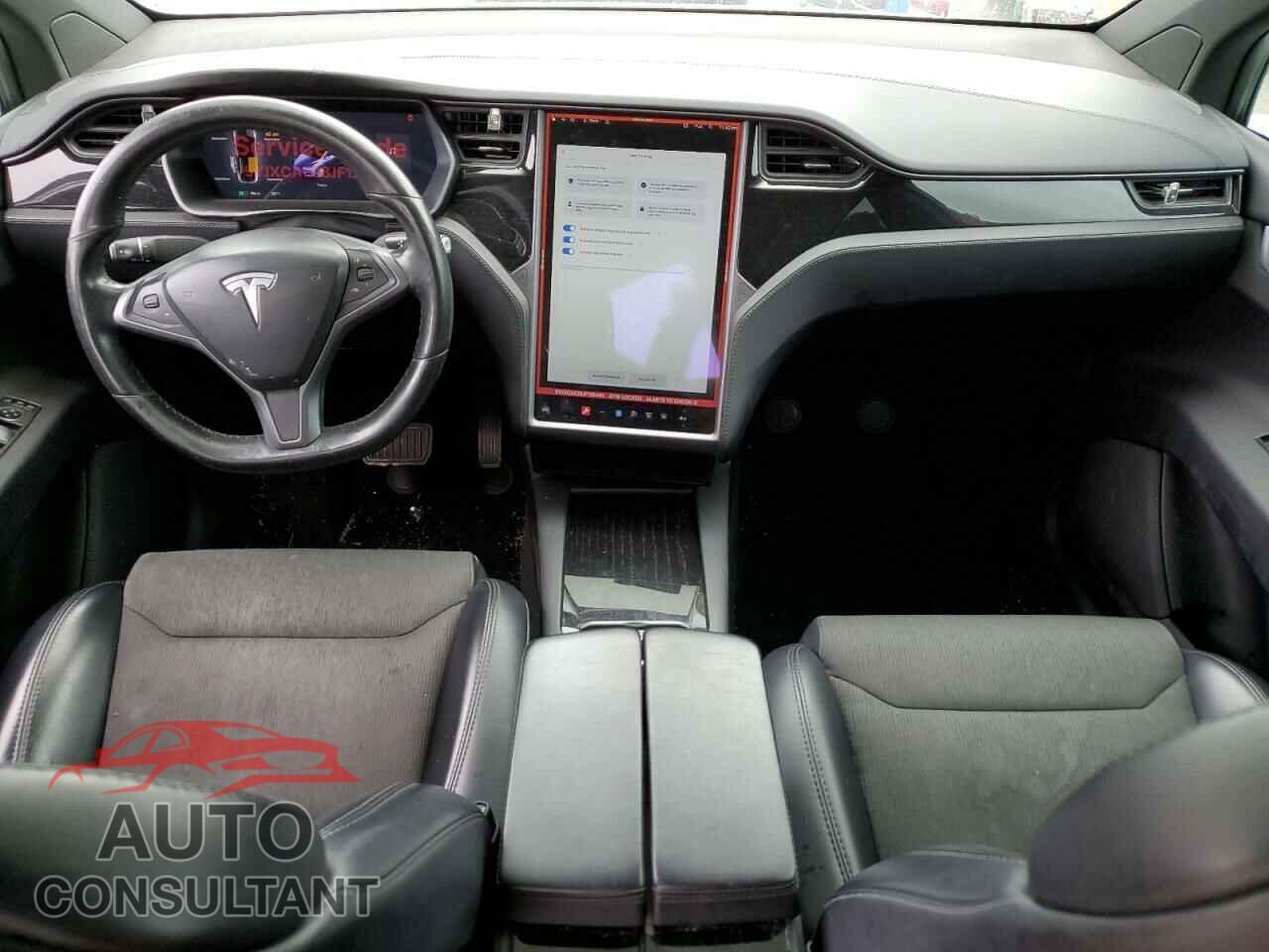 TESLA MODEL X 2018 - 5YJXCAE28JF125465
