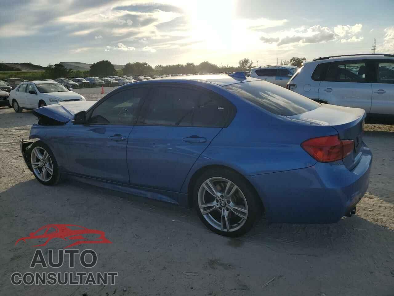 BMW 3 SERIES 2016 - WBA8E9G50GNT85208