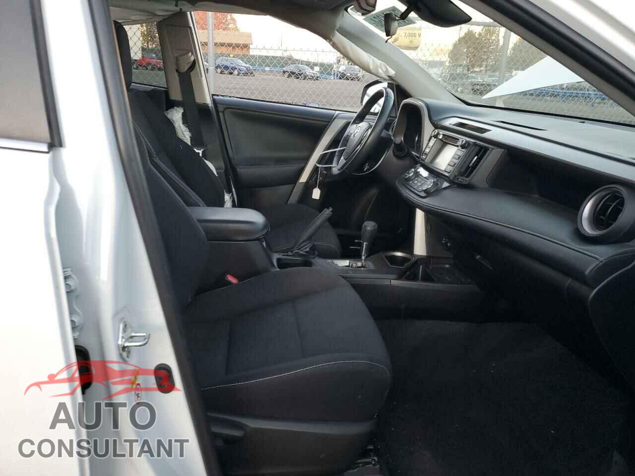 TOYOTA RAV4 2018 - 2T3RFREV8JW852575
