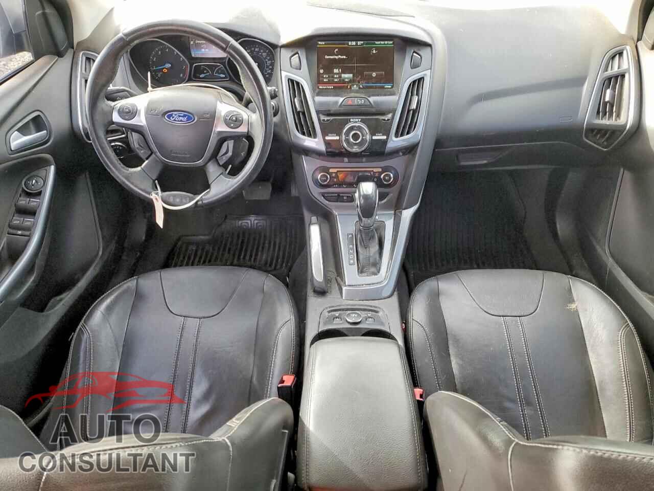FORD FOCUS 2012 - 1FAHP3N22CL139761