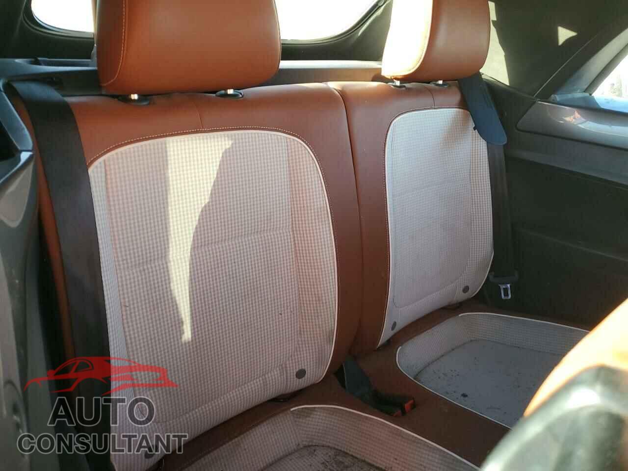 VOLKSWAGEN BEETLE 2017 - 3VW517AT9HM808566