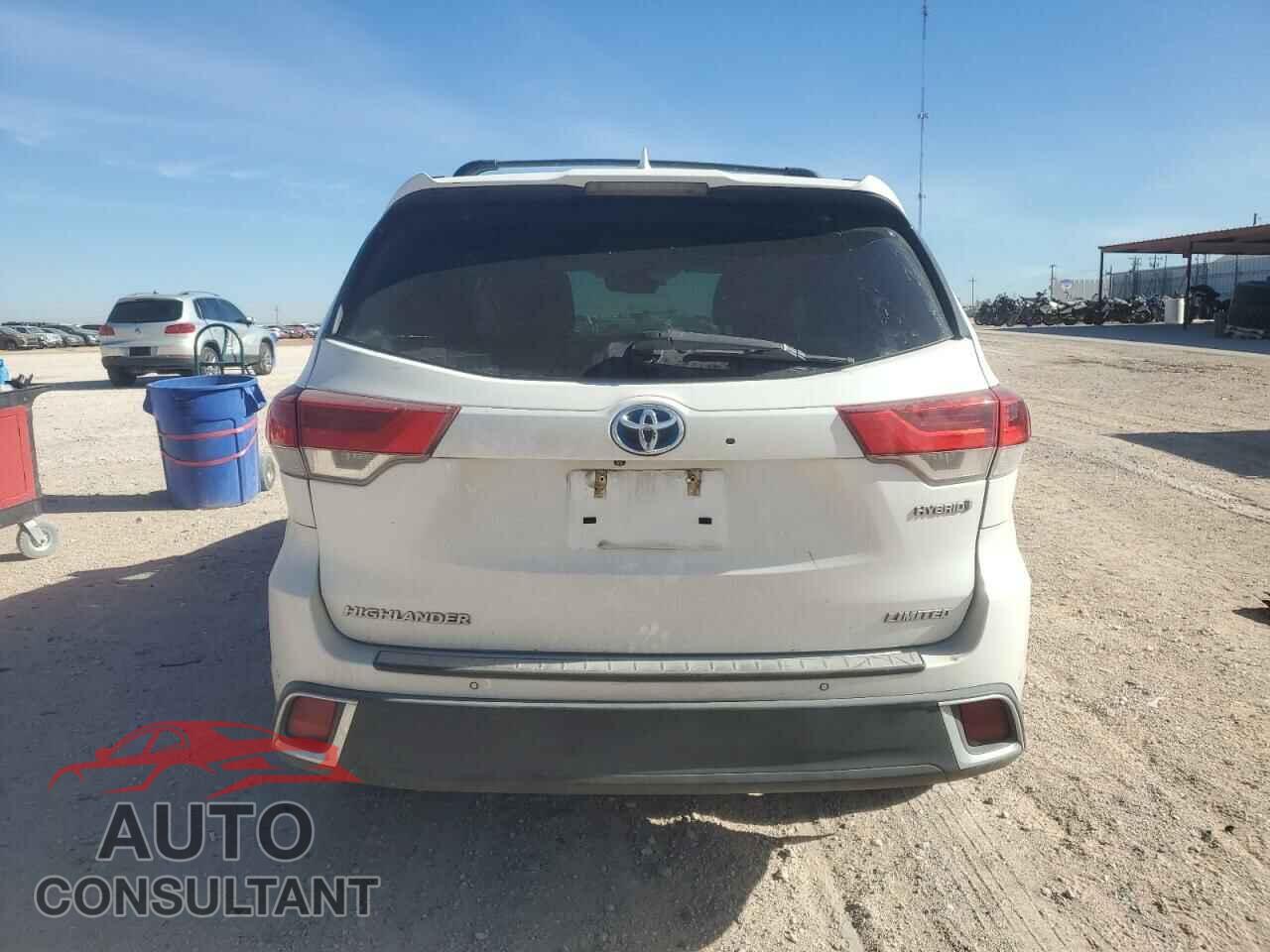 TOYOTA HIGHLANDER 2017 - 5TDDGRFH8HS032184
