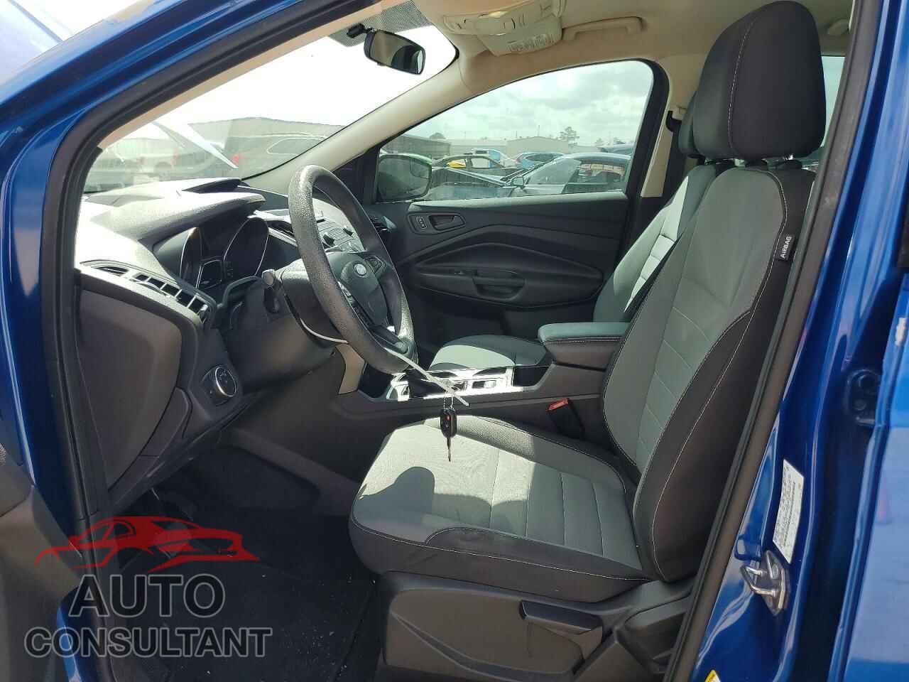 FORD ESCAPE 2017 - 1FMCU0F72HUD49876