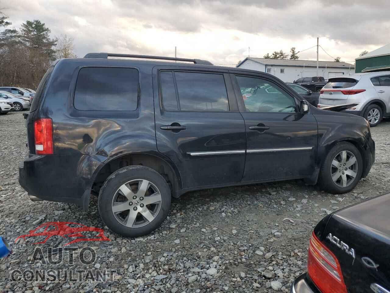 HONDA PILOT 2015 - 5FNYF4H90FB004183
