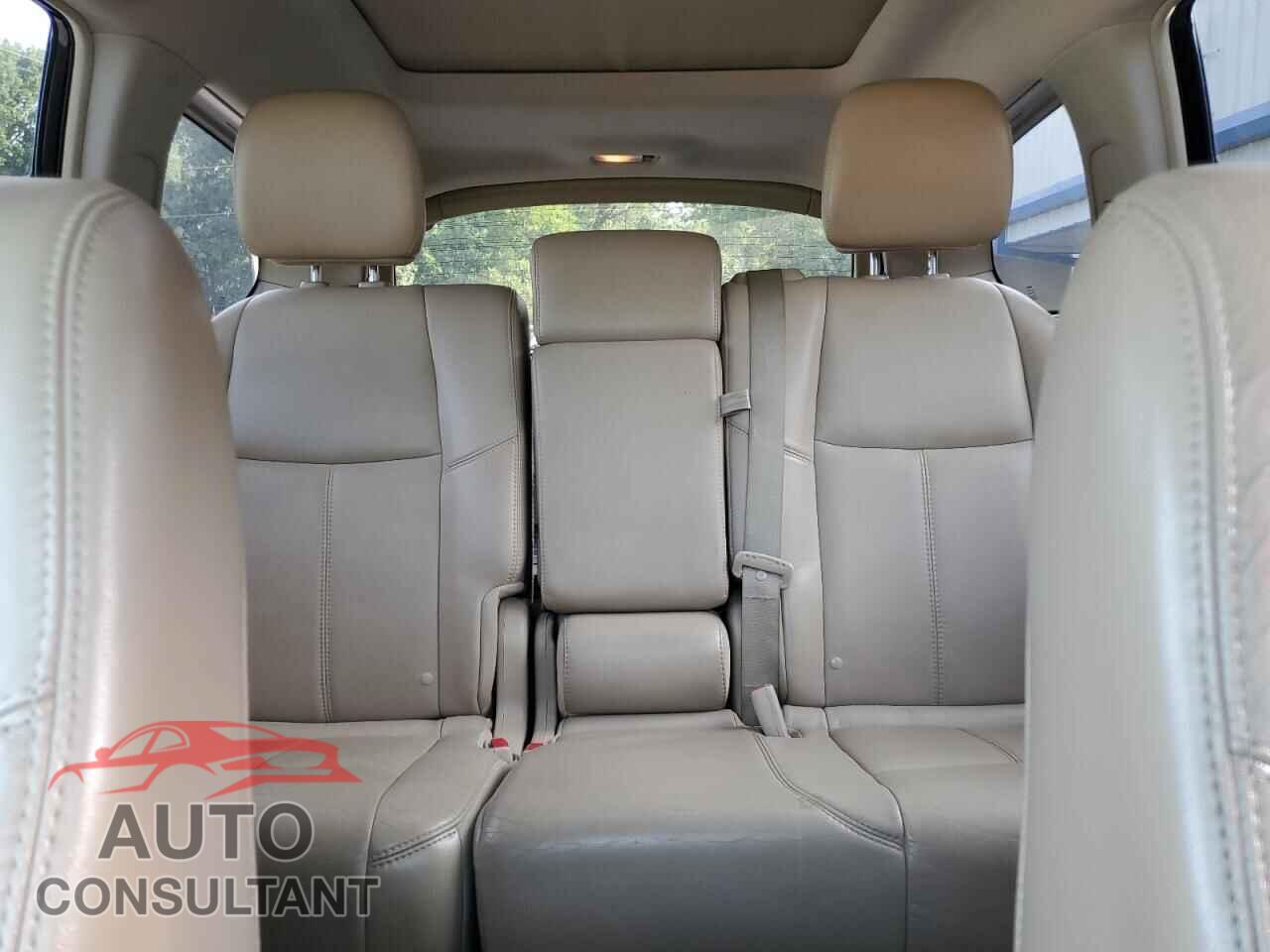 NISSAN PATHFINDER 2013 - 5N1AR2MN9DC656578