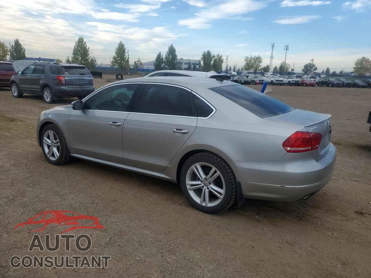 VOLKSWAGEN PASSAT 2013 - 1VWCN7A32DC134347