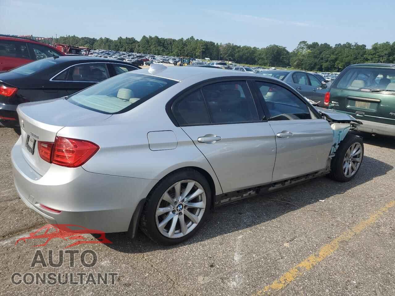 BMW 3 SERIES 2012 - WBA3A5C56CF341769
