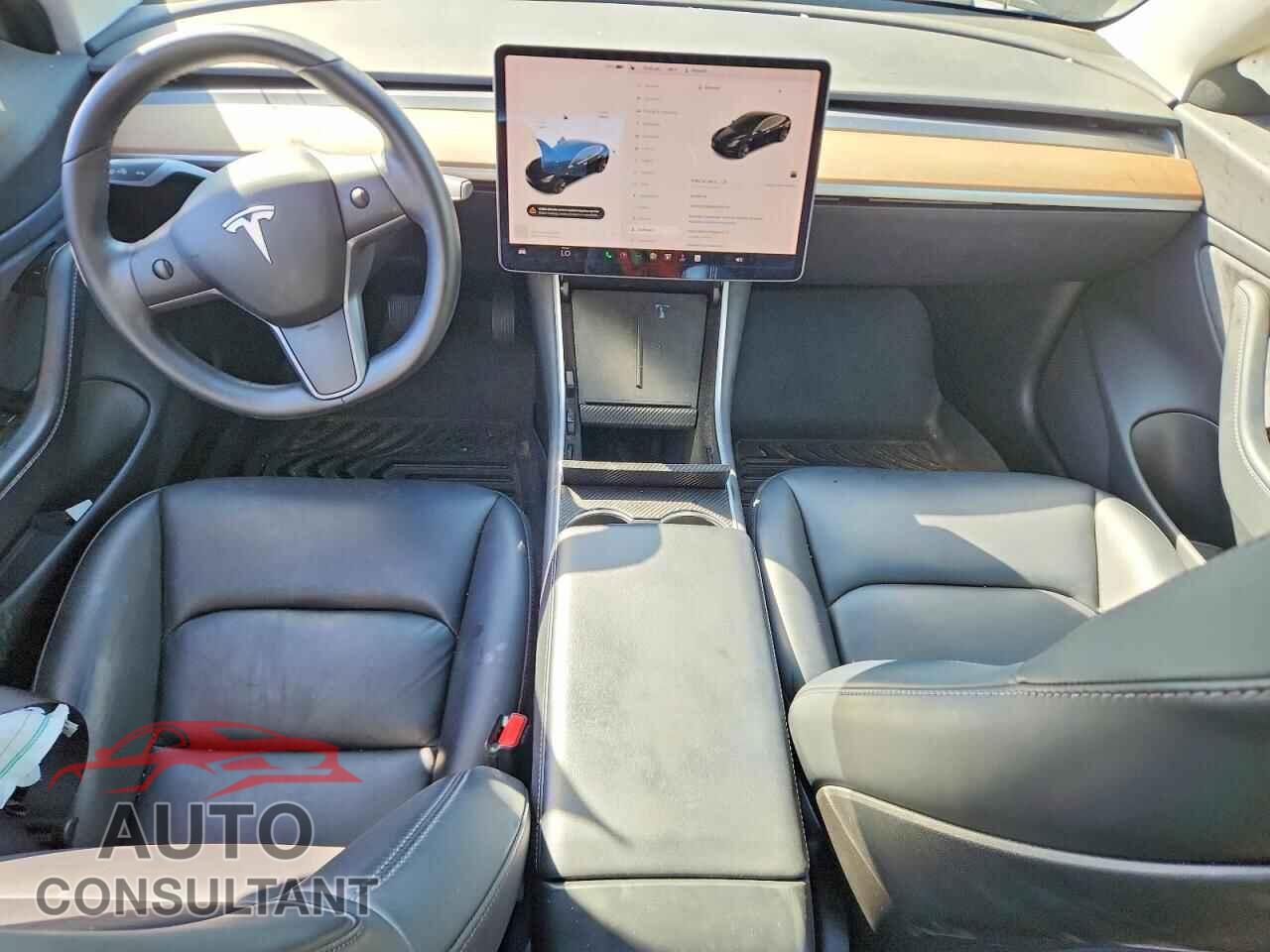 TESLA MODEL 3 2019 - 5YJ3E1EA8KF415772