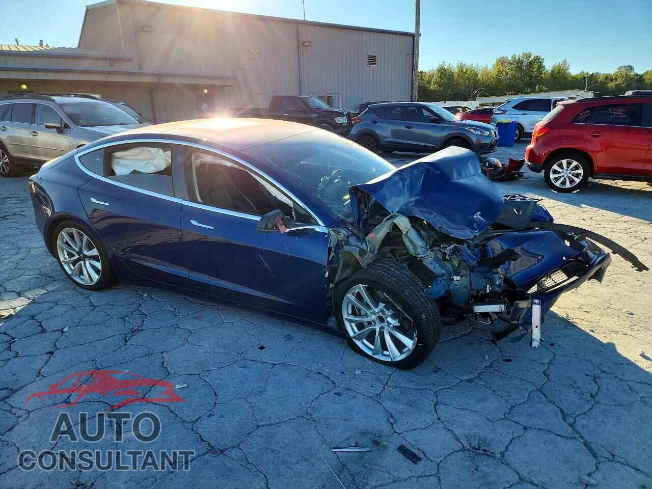 TESLA MODEL 3 2018 - 5YJ3E1EA8JF038424