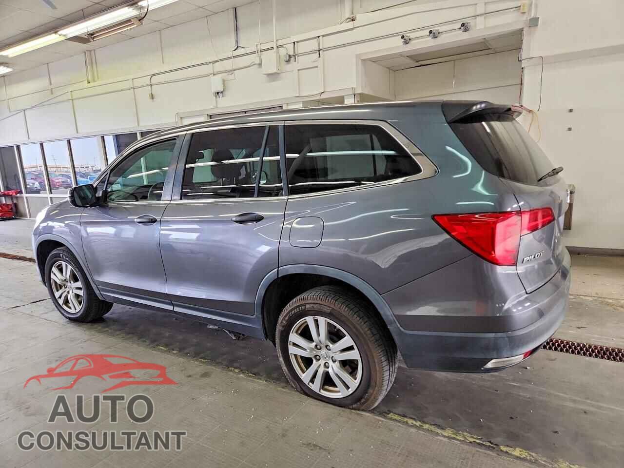 HONDA PILOT 2017 - 5FNYF6H13HB002100