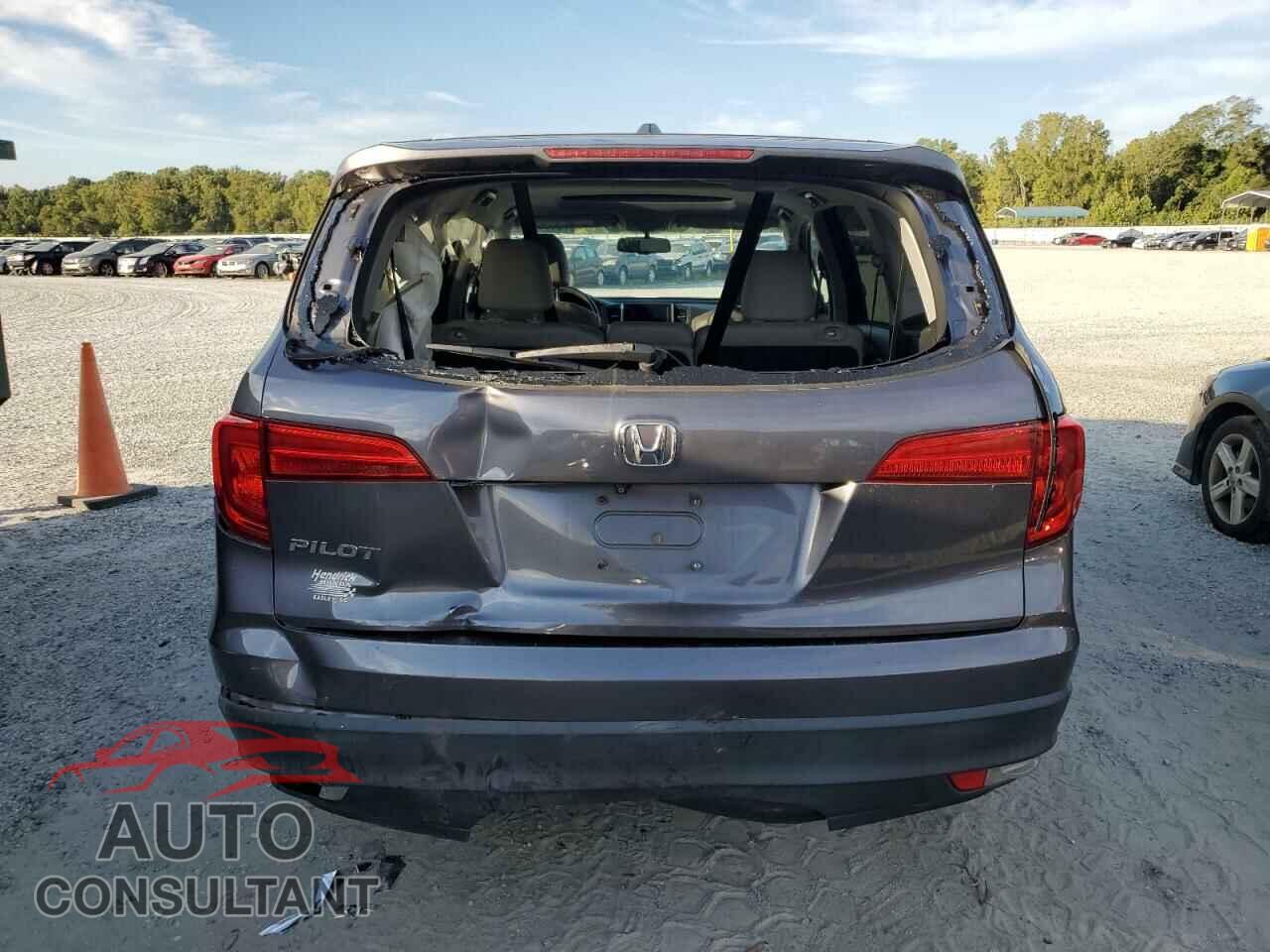 HONDA PILOT 2017 - 5FNYF5H57HB036828