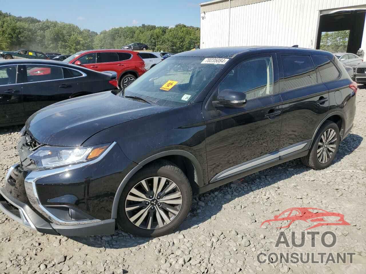 MITSUBISHI OUTLANDER 2019 - JA4AD3A3XKJ001828