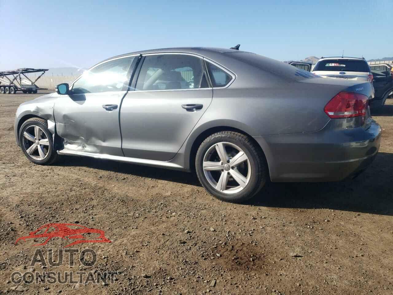VOLKSWAGEN PASSAT 2015 - 1VWAT7A36FC122847