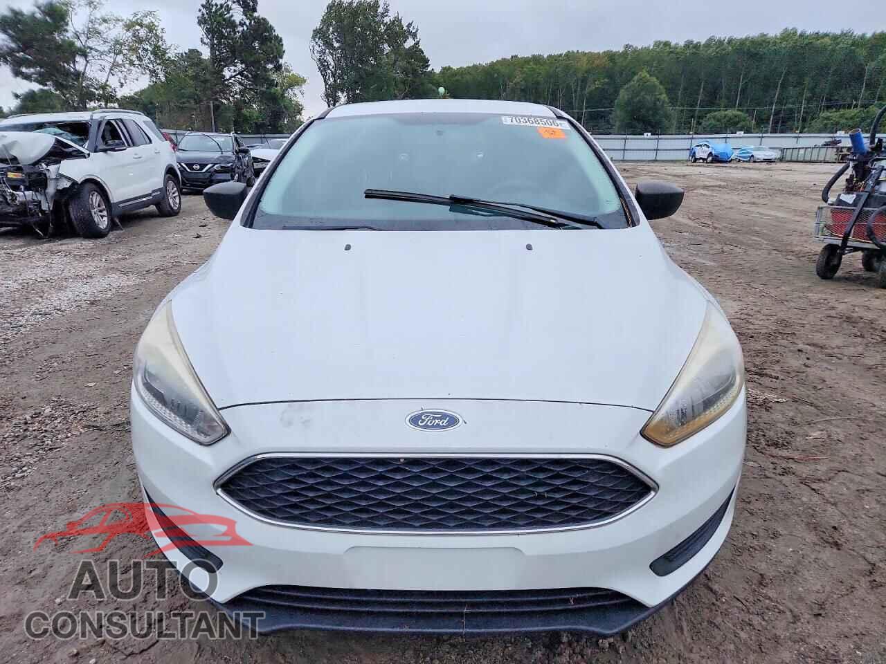 FORD FOCUS 2017 - 1FADP3E25HL257700