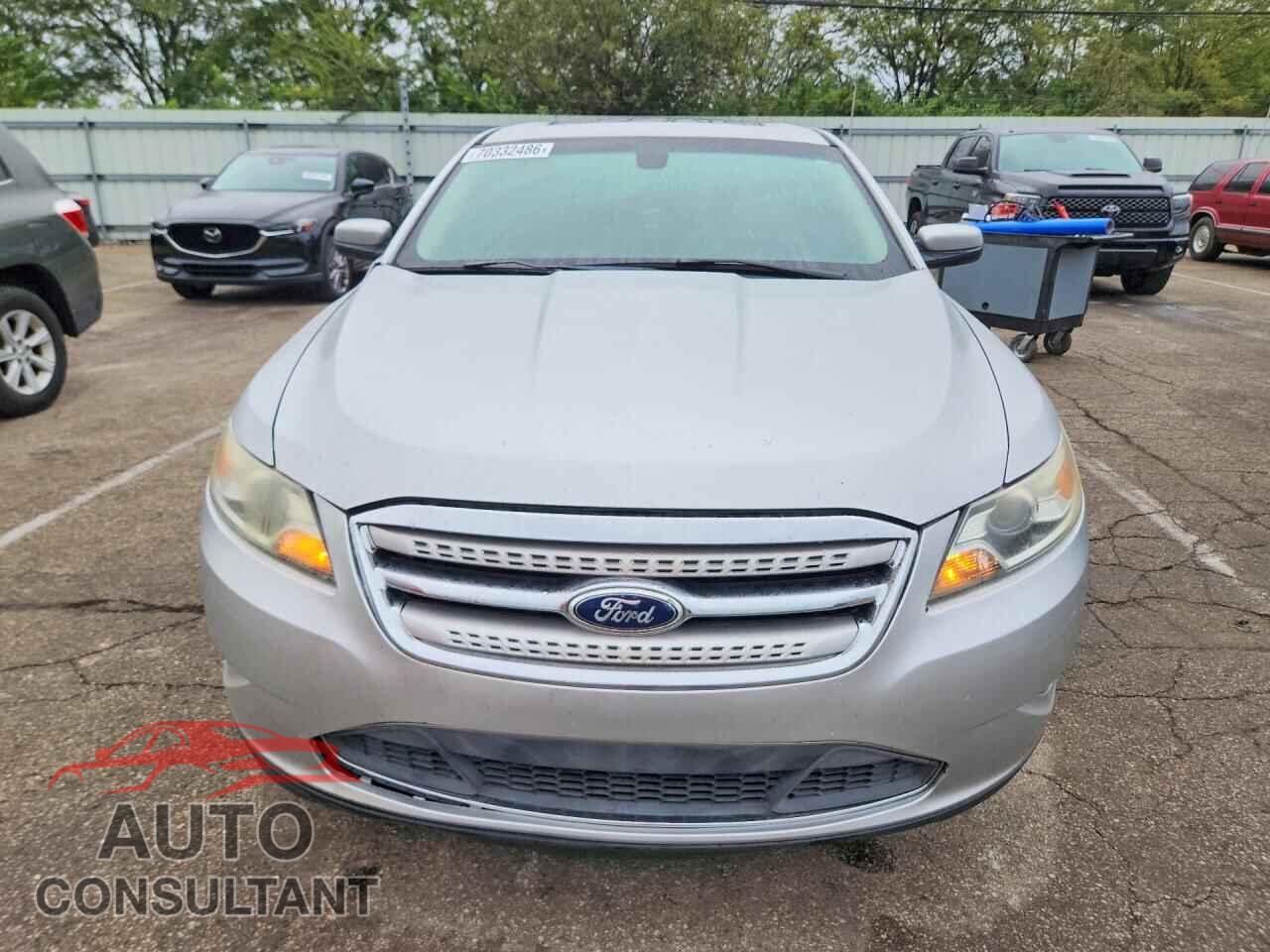 FORD TAURUS 2011 - 1FAHP2KT4BG112561