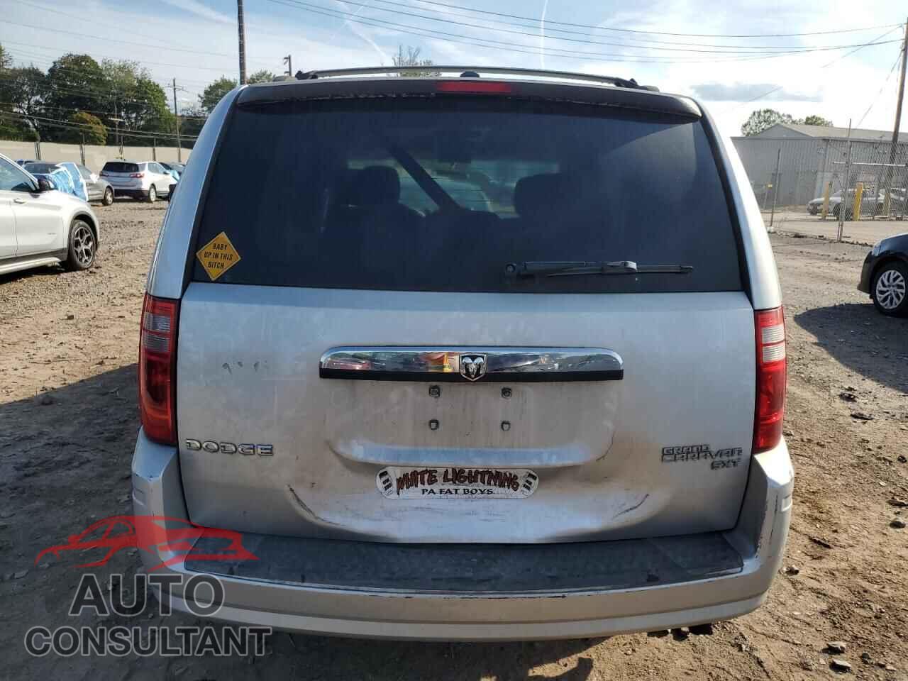DODGE CARAVAN 2010 - 2D4RN5D15AR100307