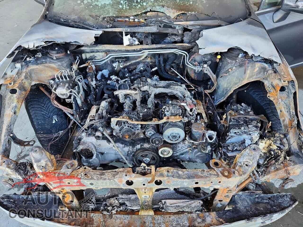 SUBARU OUTBACK 2018 - 4S4BSAKC2J3213432