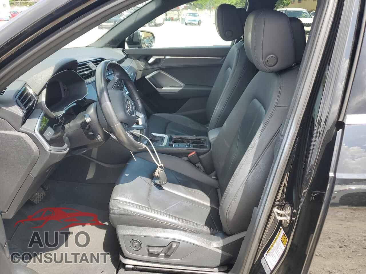 AUDI Q3 2022 - WA1EECF34N1081400