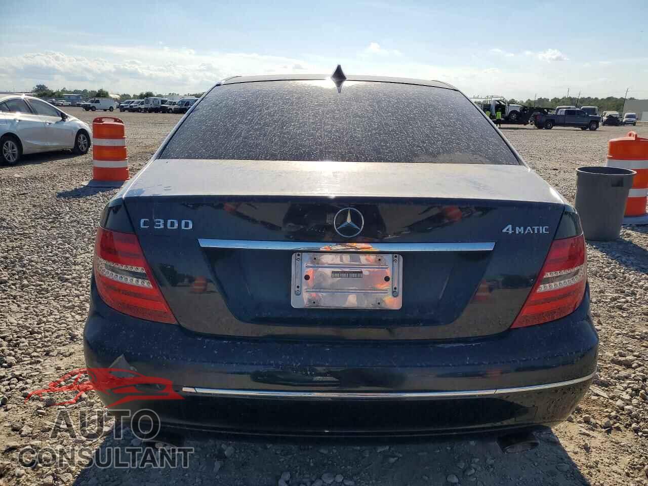 MERCEDES-BENZ C-CLASS 2012 - WDDGF8BBXCA655636
