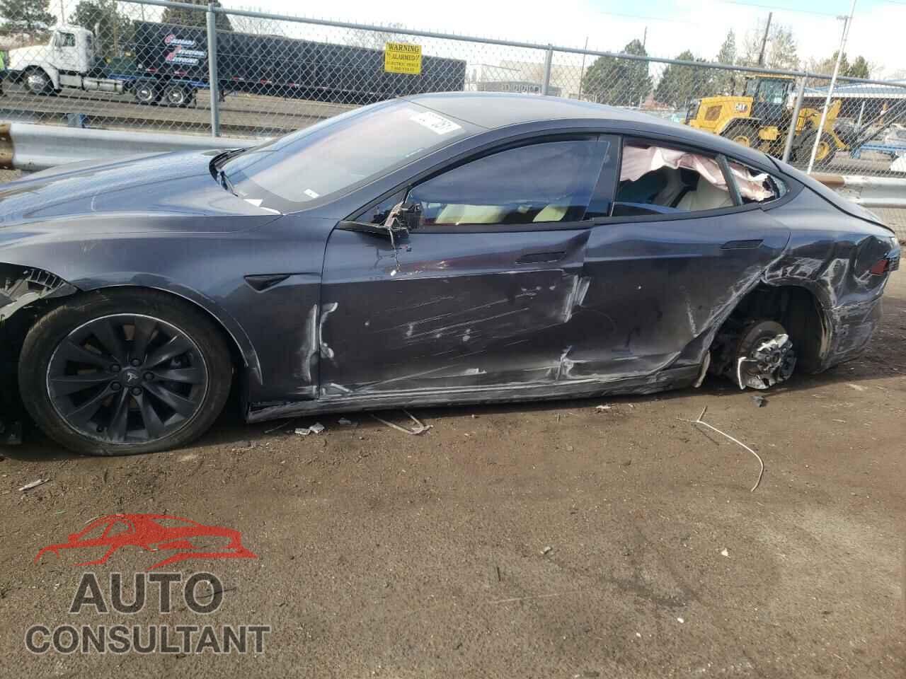 TESLA MODEL S 2019 - 5YJSA1E21KF306103