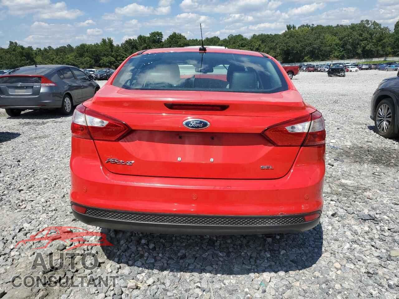 FORD FOCUS 2012 - 1FAHP3H26CL106161