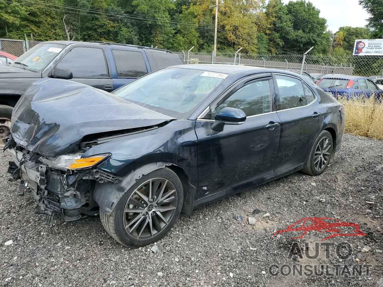 TOYOTA CAMRY 2021 - 4T1F11AK1MU580916