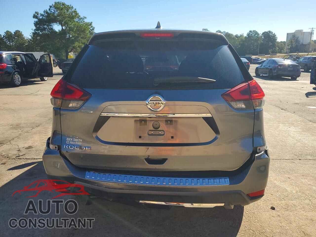 NISSAN ROGUE 2018 - KNMAT2MT8JP588895