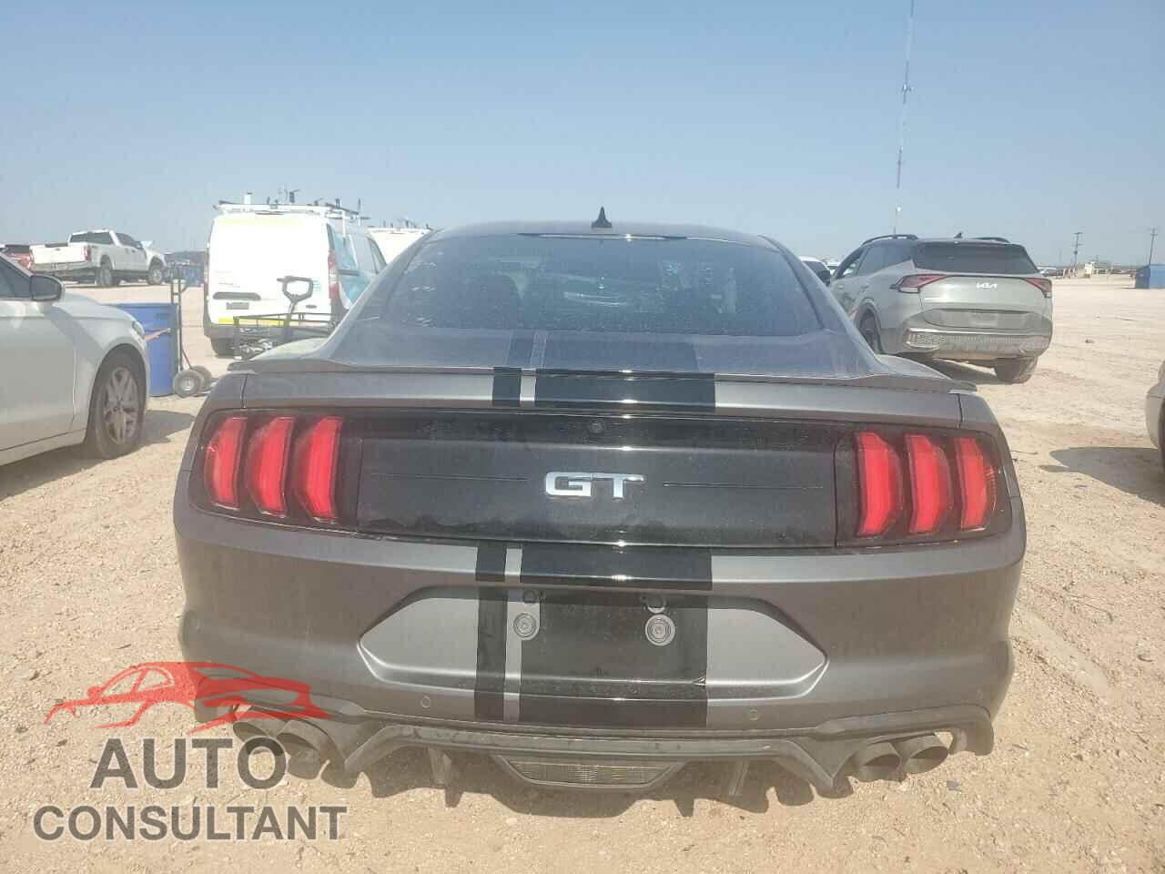 FORD MUSTANG 2021 - 1FA6P8CF6M5138709