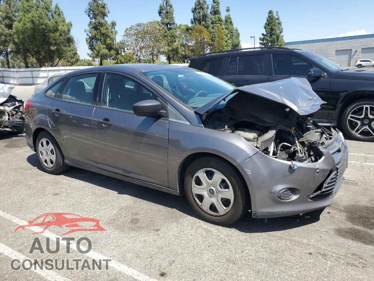 FORD FOCUS 2014 - 1FADP3E24EL401085