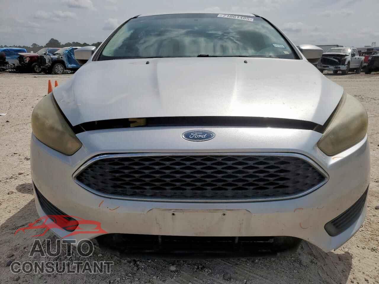 FORD FOCUS 2018 - 1FADP3K29JL288328