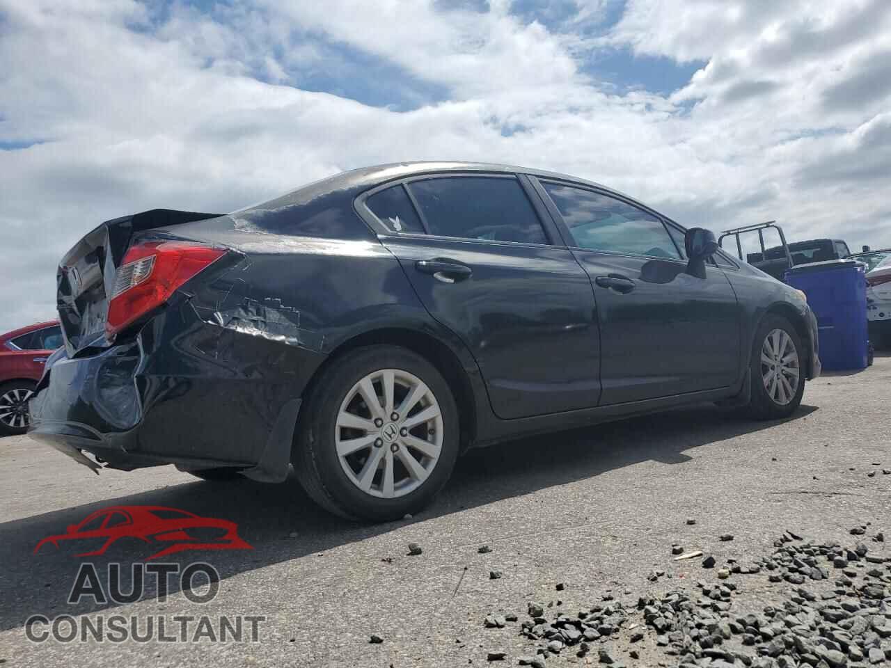HONDA CIVIC 2012 - 2HGFB2F83CH576163